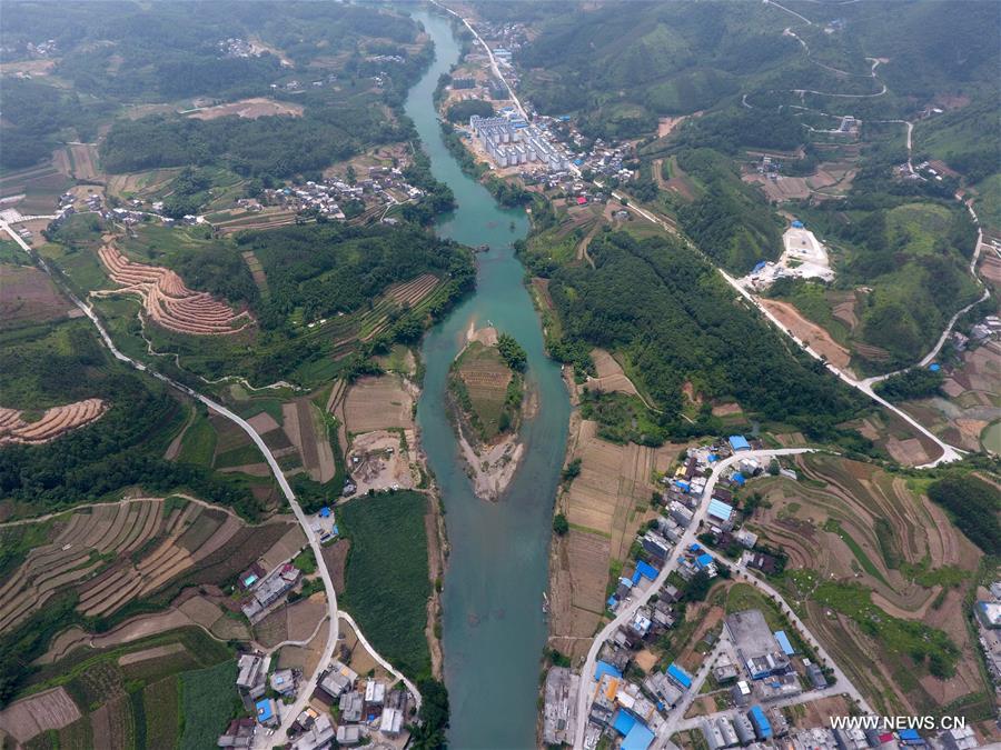 CHINA-GUANGXI-COUNTRY ROAD (CN)