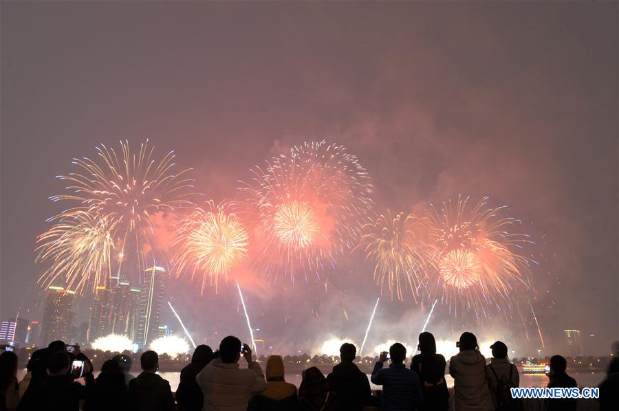 CHINA-CHANGSHA-FIREWORKS-NEW YEAR(CN)