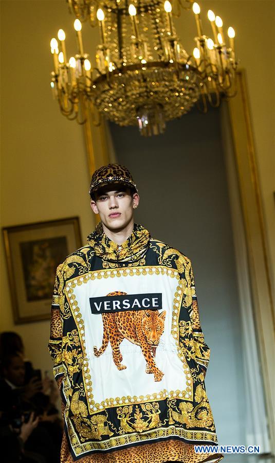 ITALY-MILAN-FASHION WEEK-VERSACE