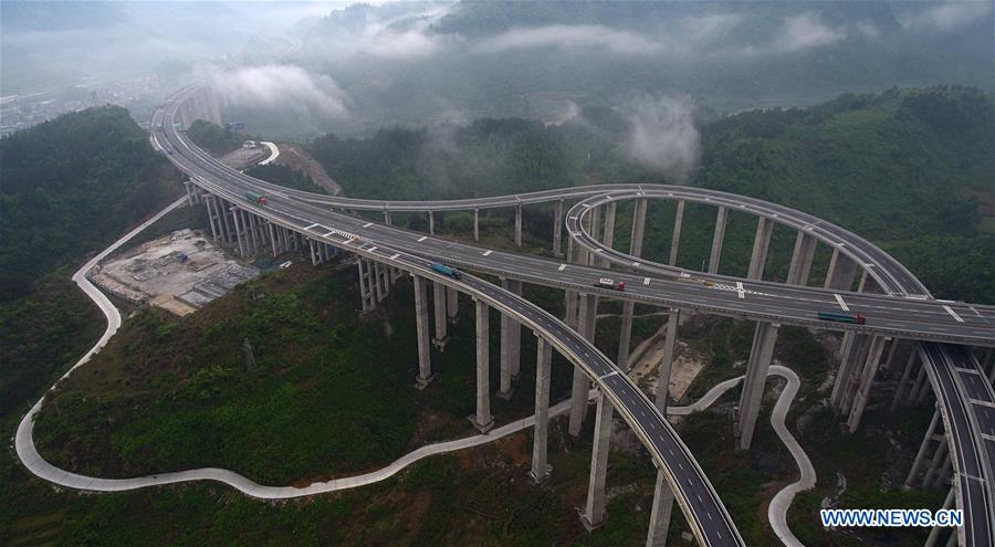 #CHINA-HUNAN-HIGHWAY (CN)