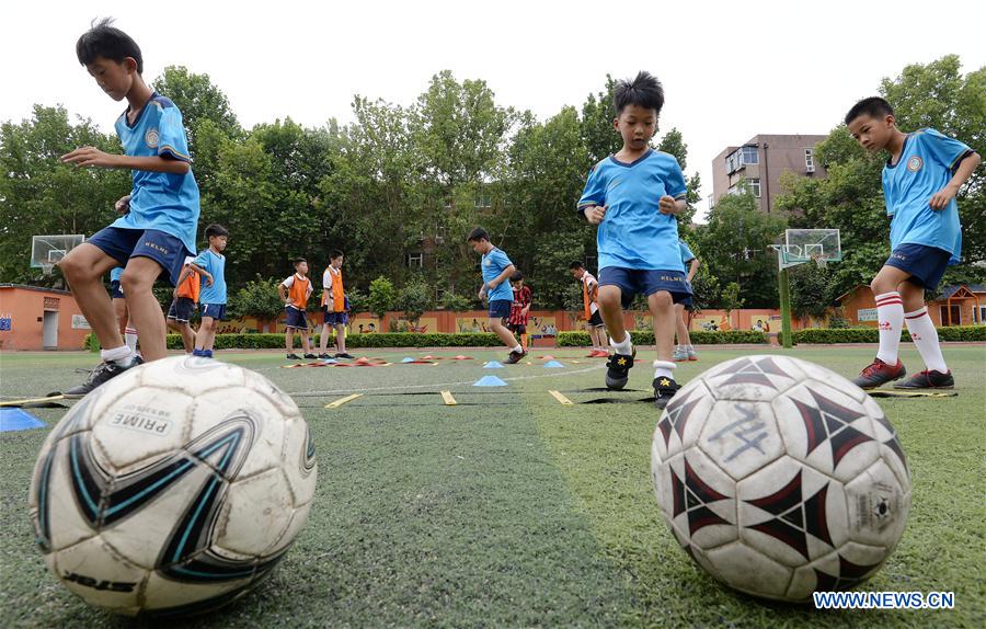 #CHINA-STUDENTS-FOOTBALL (CN)