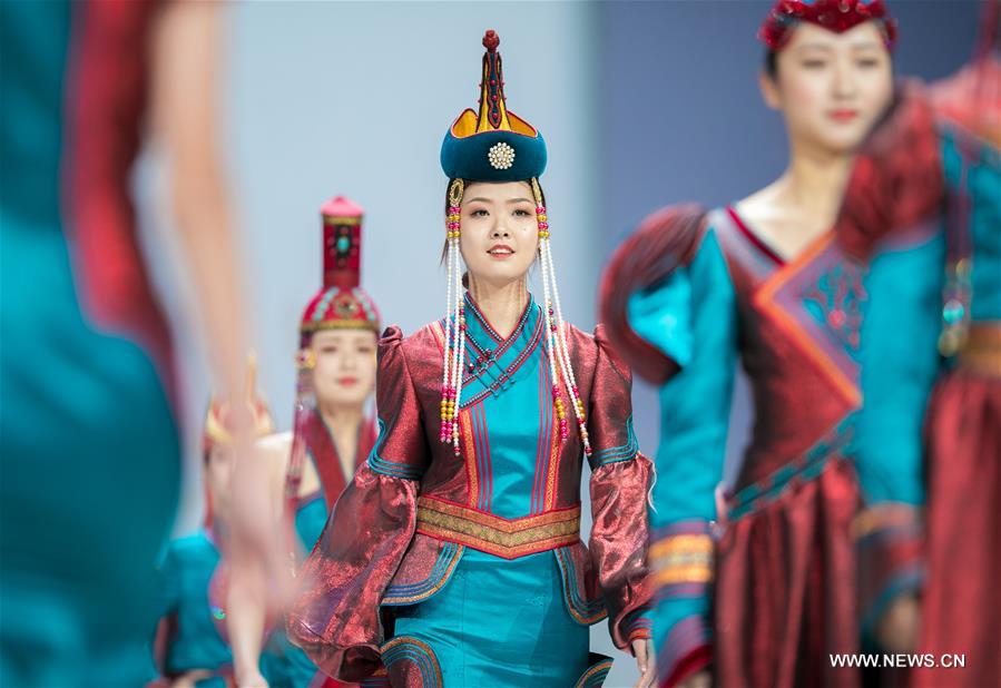 #CHINA-INNER MONGOLIA-HOHHOT-COSTUME FESTIVAL (CN) 