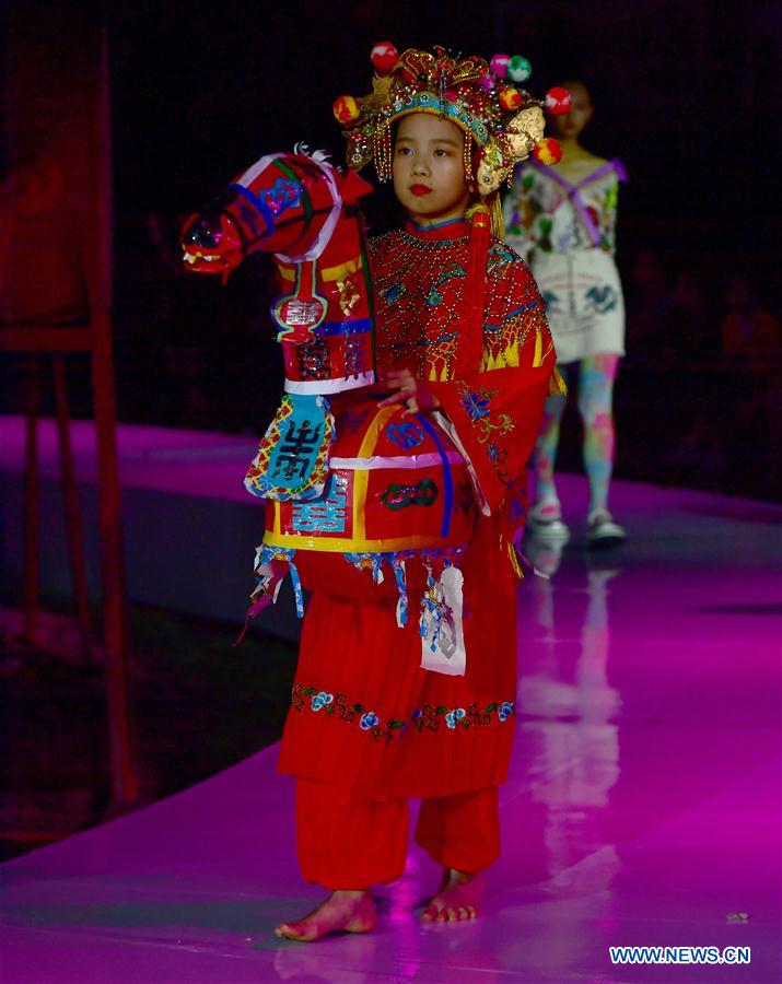 CHINA-FUJIAN-NANJING-TULOU-FASHION SHOW (CN)