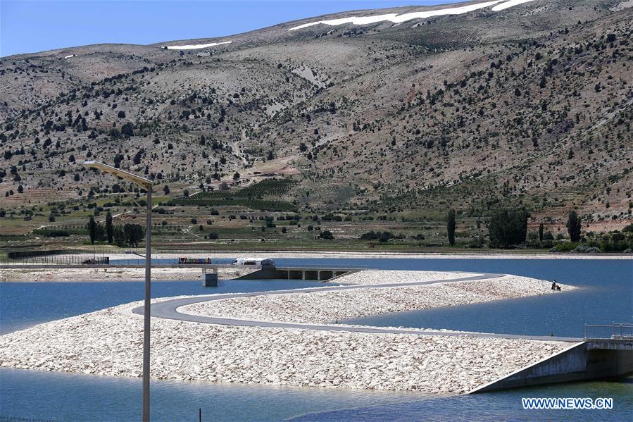 LEBANON-BEKAA VALLEY-SCENERY