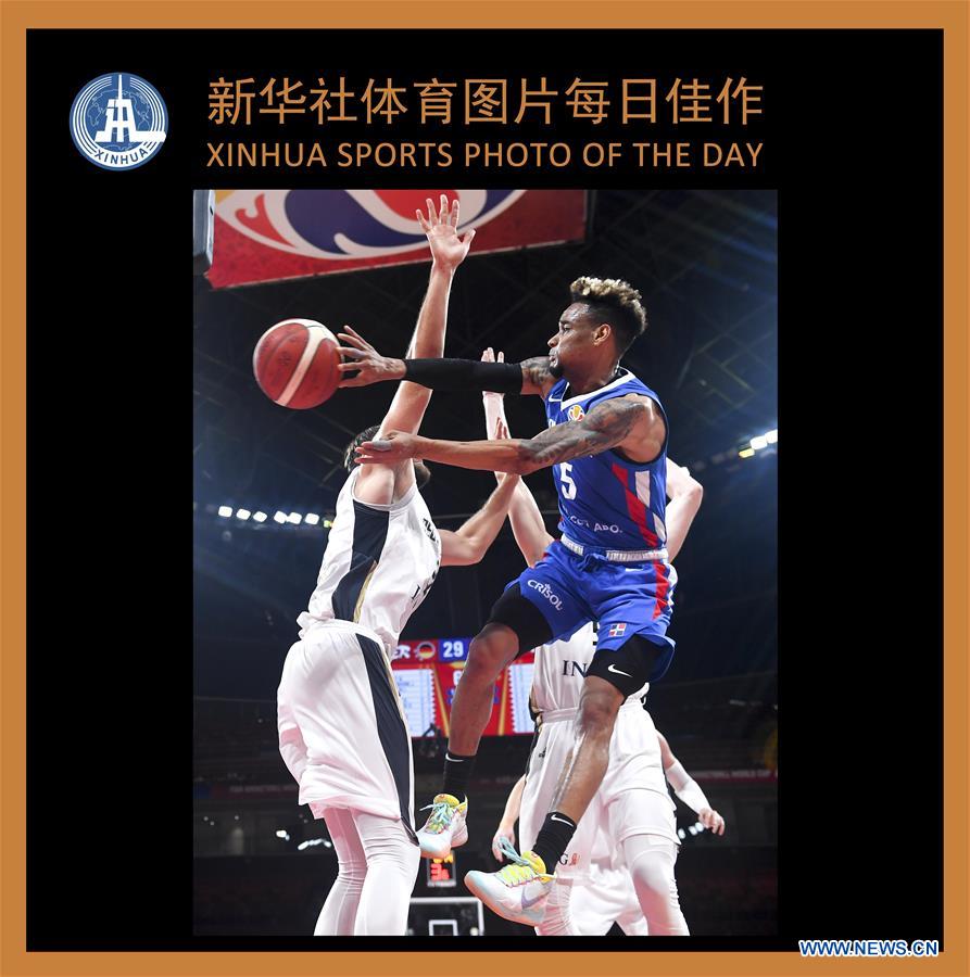 (SP)XINHUA SPORTS PHOTO OF THE DAY