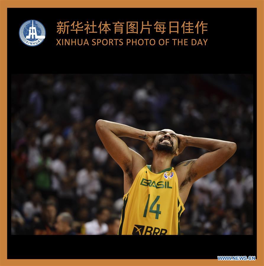 (SP)XINHUA SPORTS PHOTO OF THE DAY