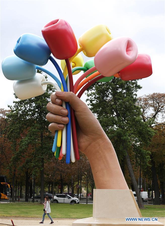 FRANCE-PARIS-SCULPTURE-BOUQUET OF TULIPS