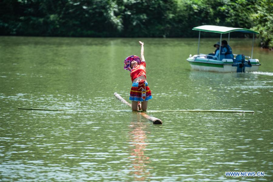 CHINA-GUIZHOU-CHISHUI-SINGLE BAMBOO DRIFTING (CN)