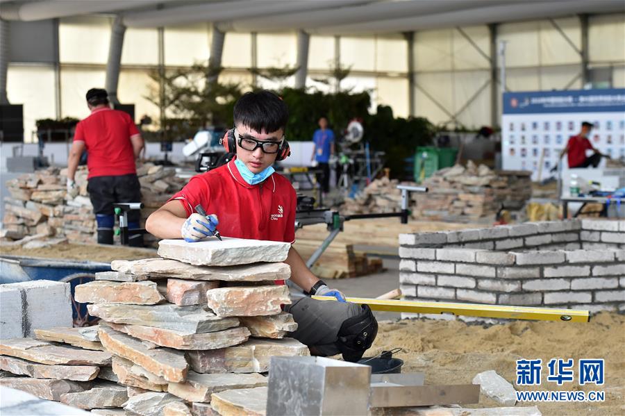 （新华全媒头条·图文互动）（2）上下合力，聚力破障，开辟“大国工匠”建设新格局