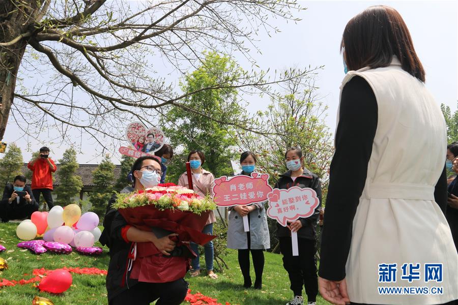 （新华全媒头条·图文互动）（13）“我看不见你的样子，但我知道你是谁”——写在国际护士节来临之际