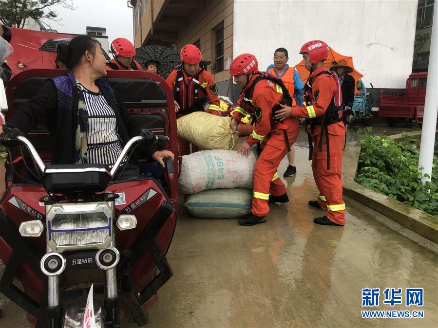 （防汛抗洪·图文互动）（1）王家坝，你还好吗？——二探“千里淮河第一闸”开闸后的水中庄台