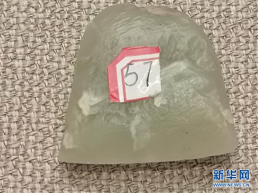 （文化视点·听文物讲故事·图文互动）（1）豪横！古人扛着玉斧在罗布泊打猎