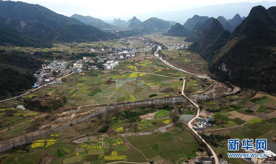 十八大以来，习近平反复强调“绿水青山”