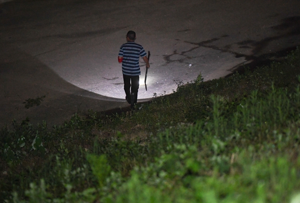 “保卫家园，谁都不能是旁观者”——夜访洞庭湖大堤防汛一线