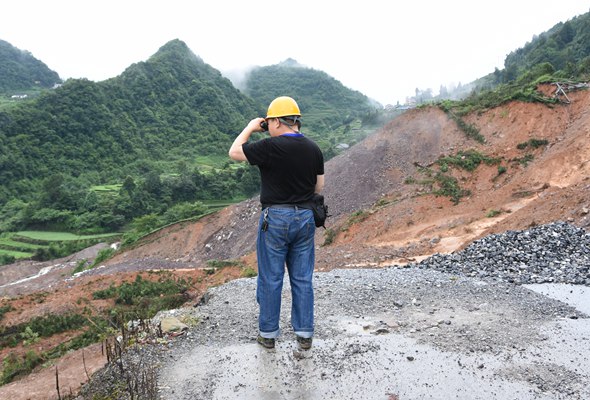 一场“山崩”是如何被预知的？