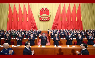 习近平当选国家主席、中央军委主席