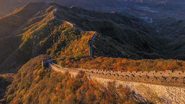 追梦足迹｜慕田峪：漫漫雄关，飒飒枫丹