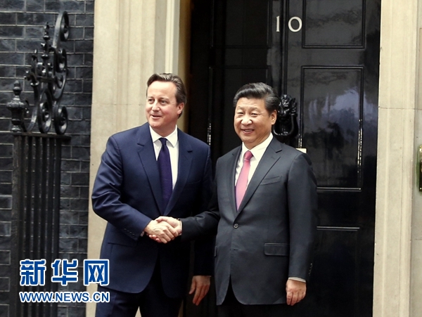 10月21日，国家主席习近平在伦敦唐宁街首相府同英国首相卡梅伦举行会谈。 新华社记者 鞠鹏 摄 